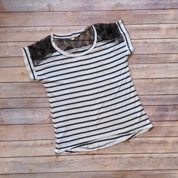 Pleione Striped Short-Sleeve Shirt/Top with Lace Detail - Small - Picture 1 of 7